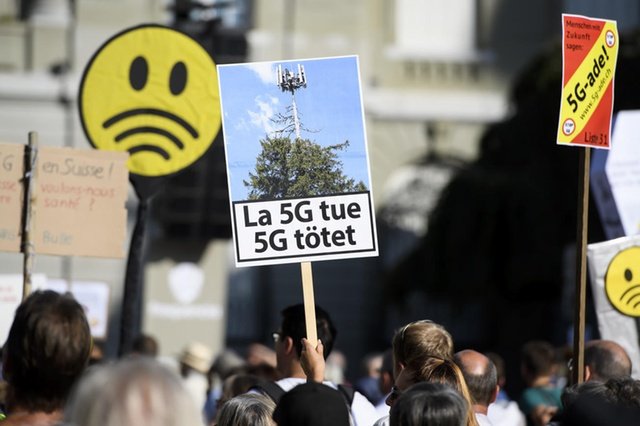 Мітинг проти 5G в Швейцарії